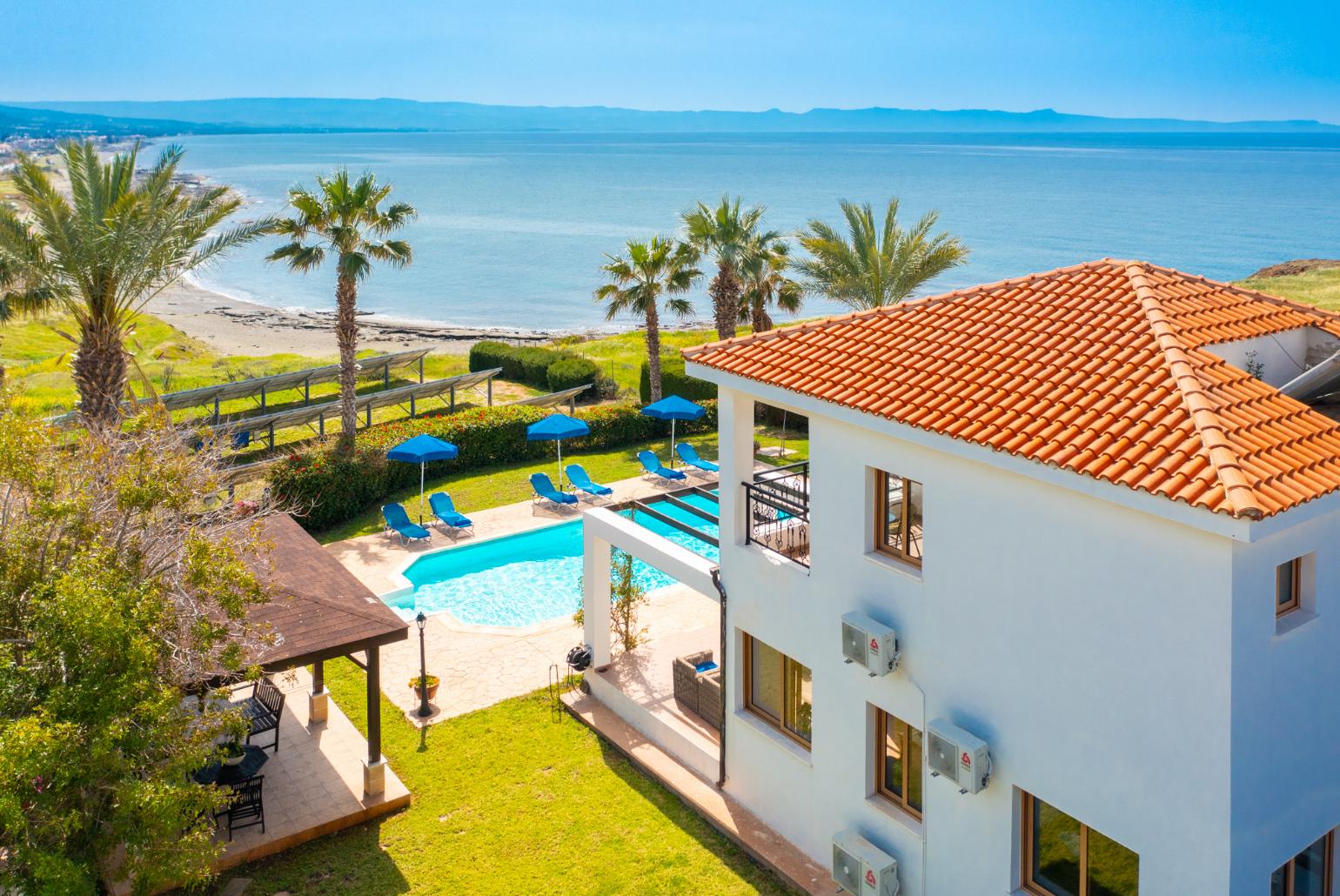 Pelagos Beachfront Residence Gallery 1